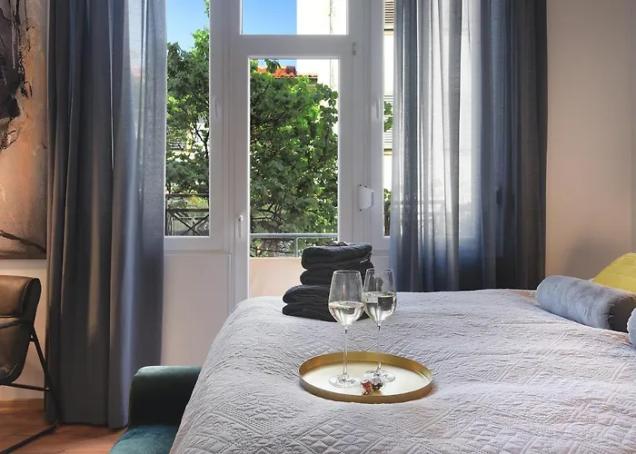 Apartman E&f Luxury Pula