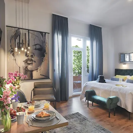 E&f Luxury Apartment *