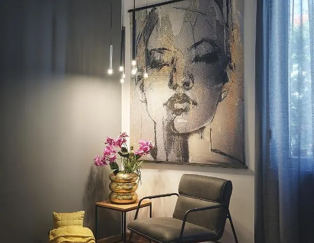 E&f Luxury 아파트 풀라